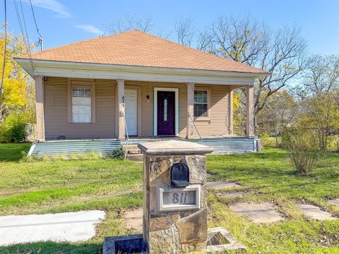 A home in Corsicana