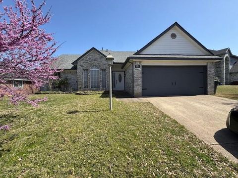 Photo of 1913 Timberline Lane, Sherman, TX 75092 (MLS # 21093567) Photo of 1913 Timberline Lane, Sherman, TX 75092 (MLS # 21093567)