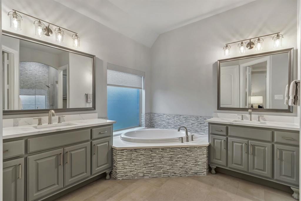 Villas Of Colleyville - Residential