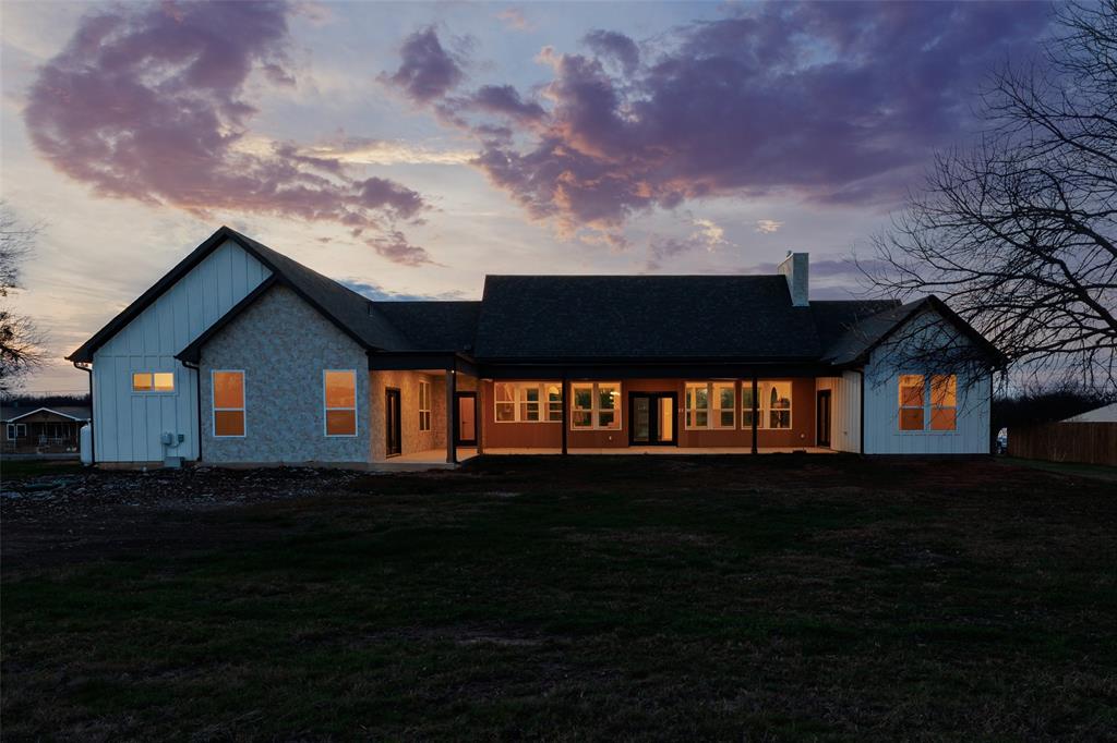 7404 N Sundance Drive