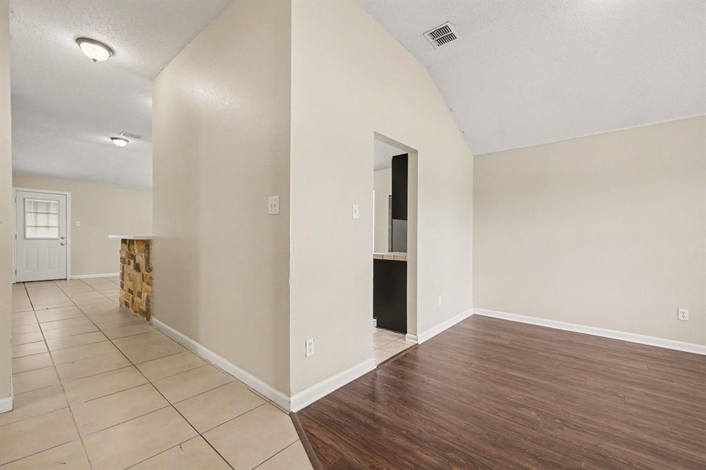 800 Castlewick Court