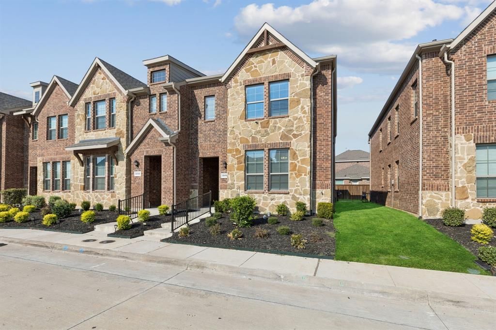 Photo of 2137 Buffalo Hill Drive, Mesquite, TX 75149 (MLS # 21065230)