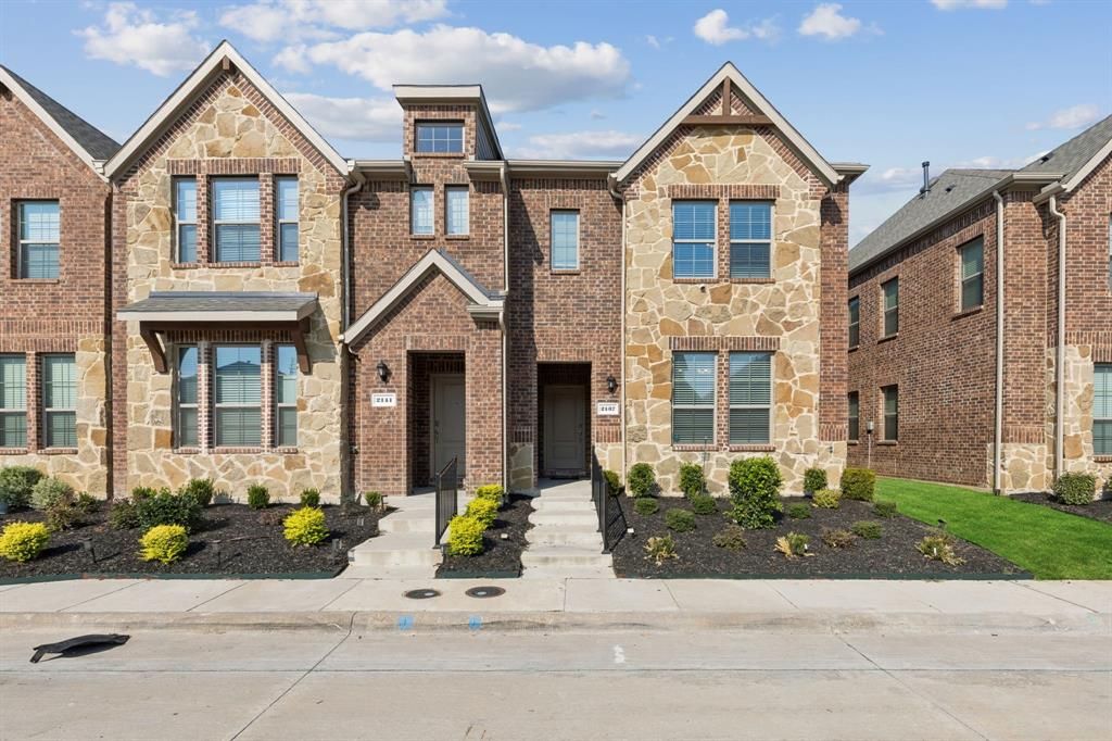 Photo of 2137 Buffalo Hill Drive, Mesquite, TX 75149 (MLS # 21065230)