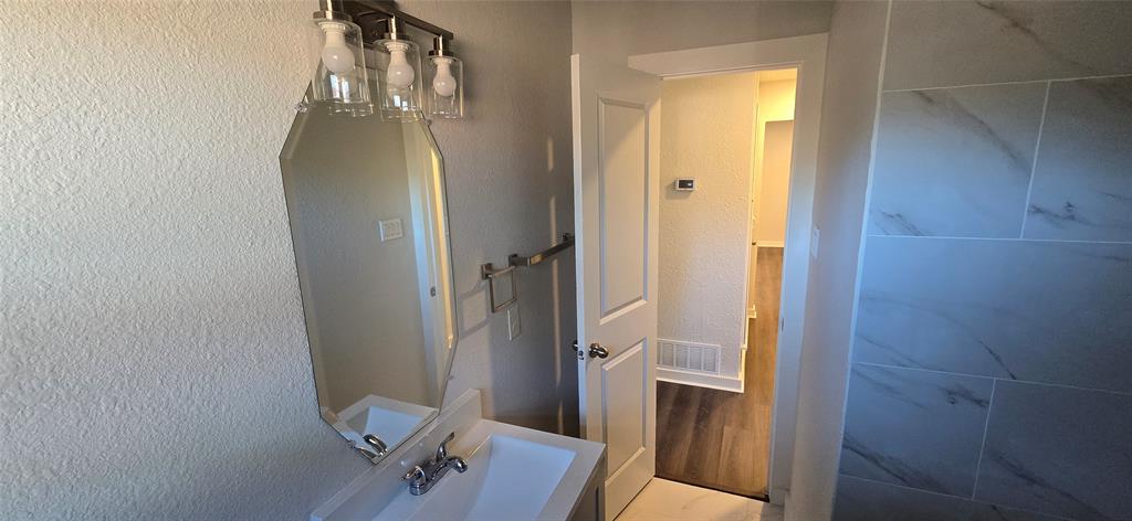 Casa View Heights 08 - Residential Lease