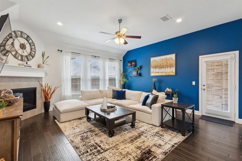 Vineyards Ph I, The - Residential Lease