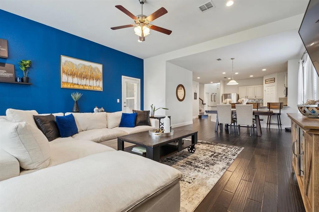 Vineyards Ph I, The - Residential Lease