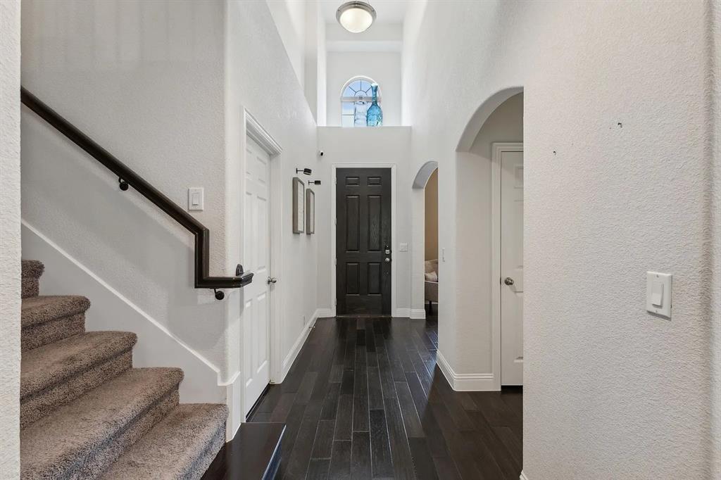 Vineyards Ph I, The - Residential Lease