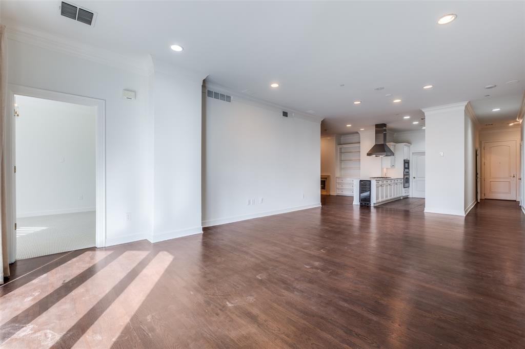 2828 Hood Street 505
