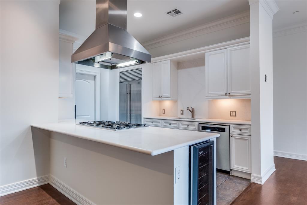 2828 Hood Street 505