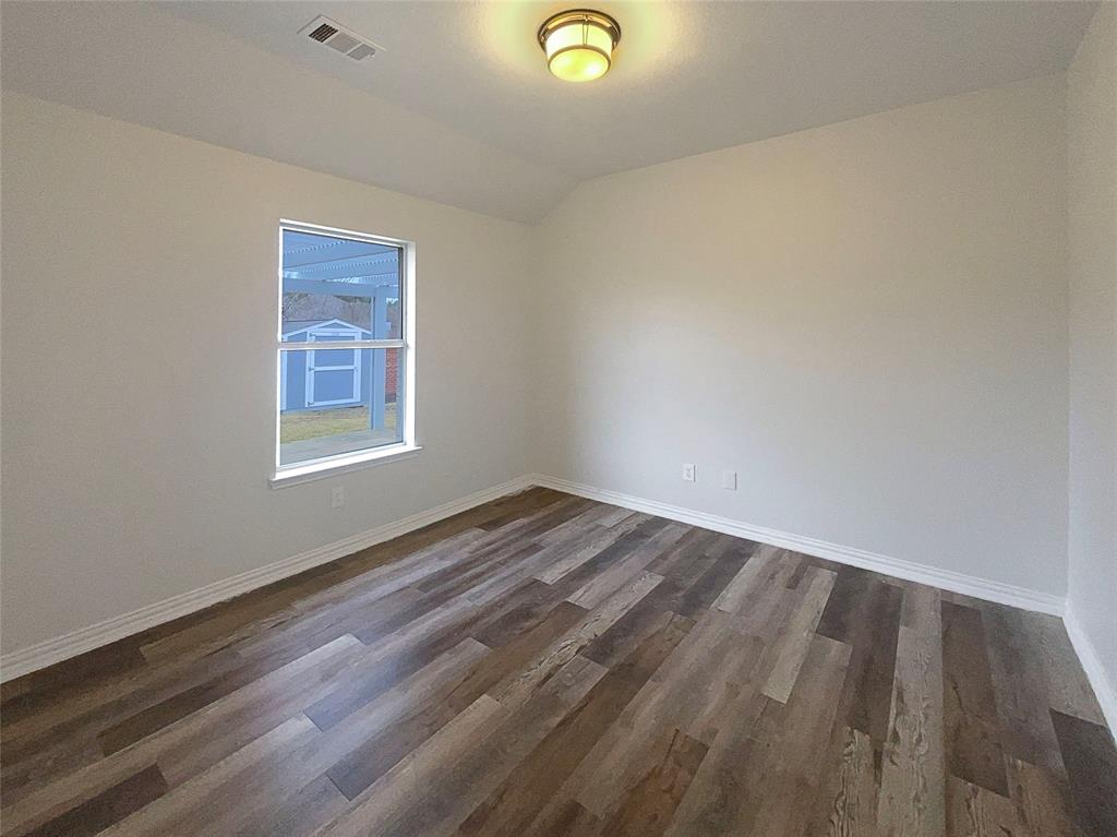 504 Outlook Cove