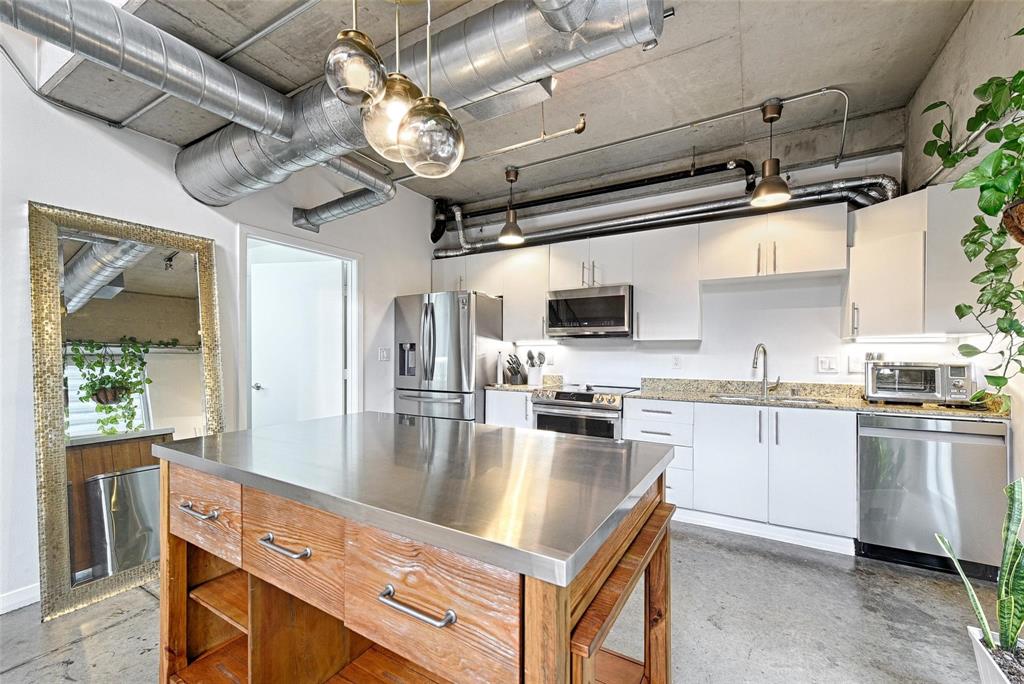 Beat At The South Side Station - Residential