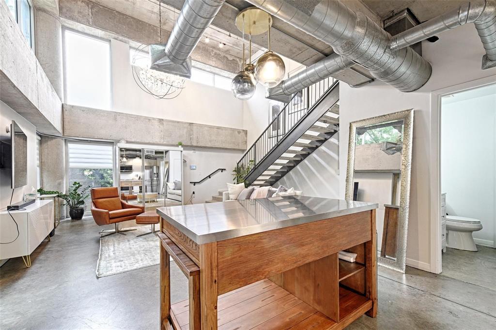 Beat At The South Side Station - Residential