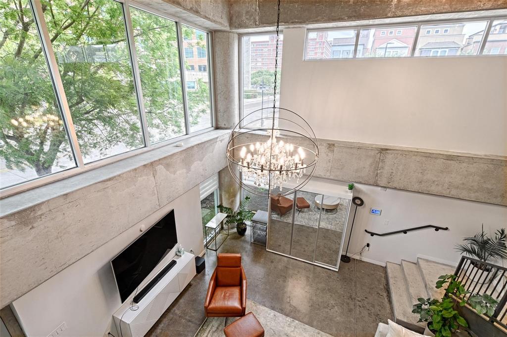 Beat At The South Side Station - Residential