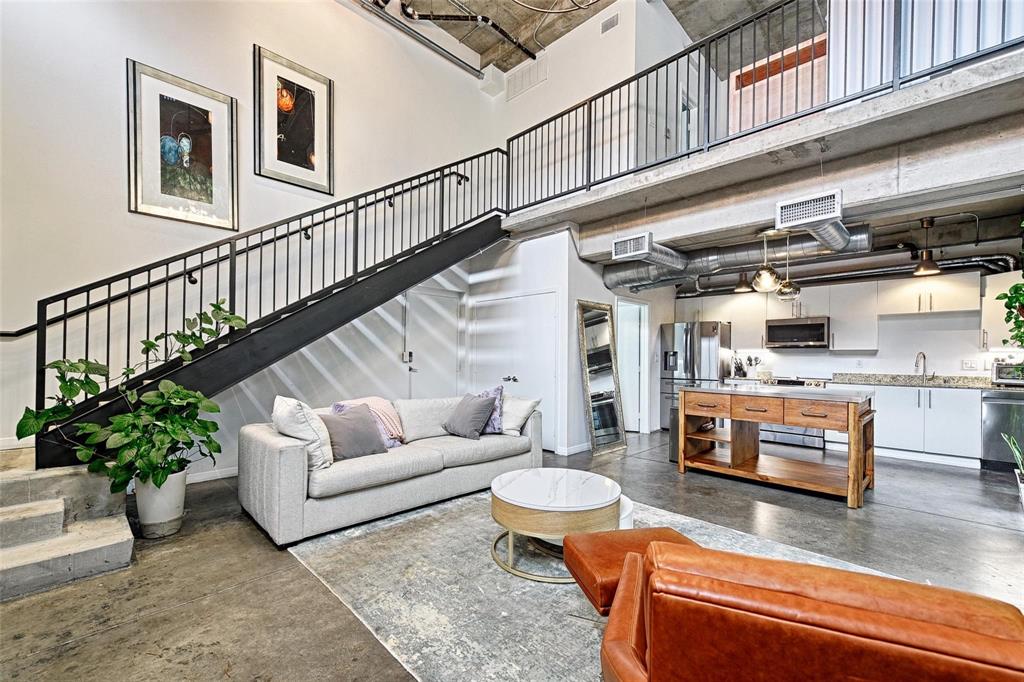 Beat At The South Side Station - Residential