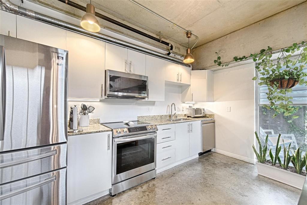 Beat At The South Side Station - Residential