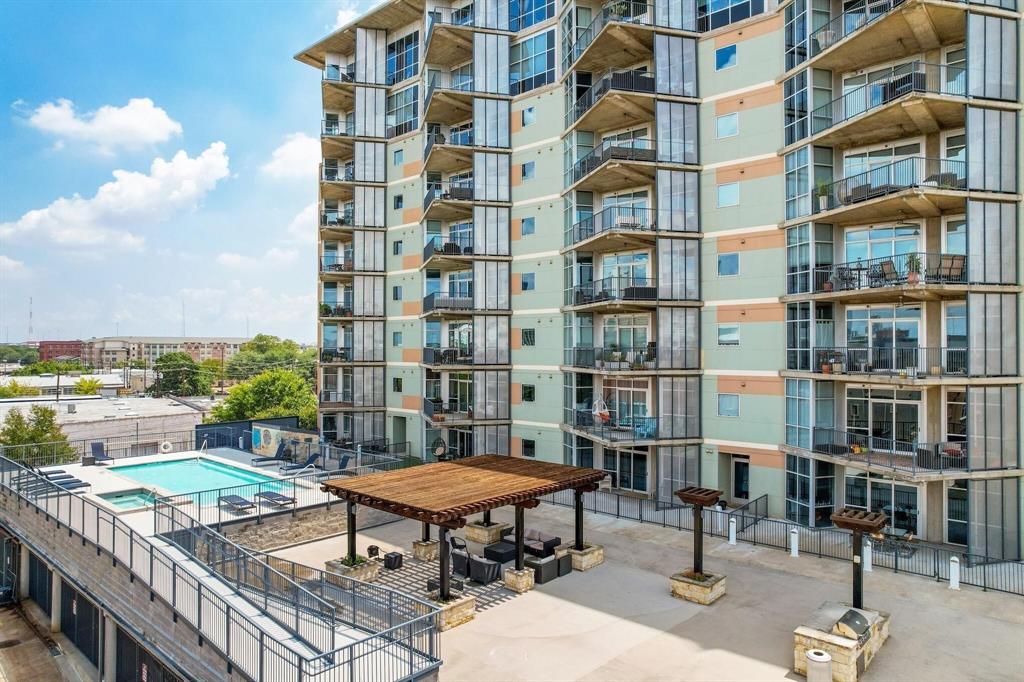 Beat At The South Side Station - Residential