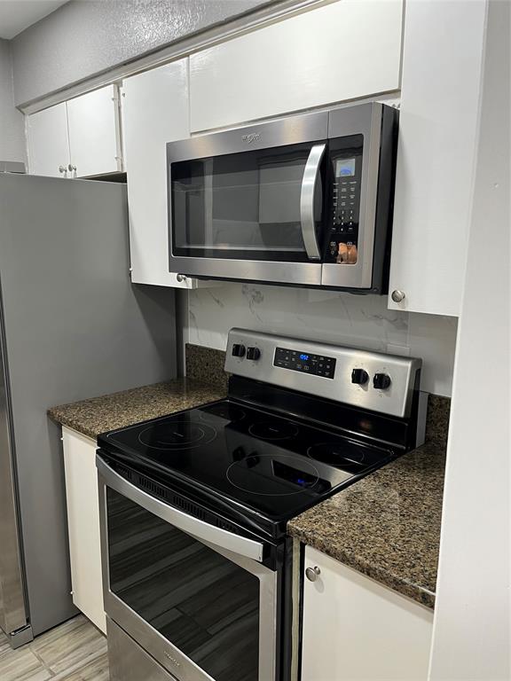 River Oaks Condos - Residential