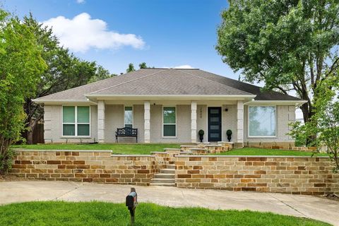2409 Pebblebrook Court Grand Prairie TX 75050