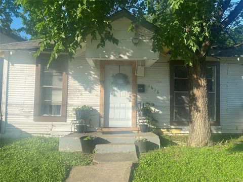 1616 Harris Court Dallas TX 75223