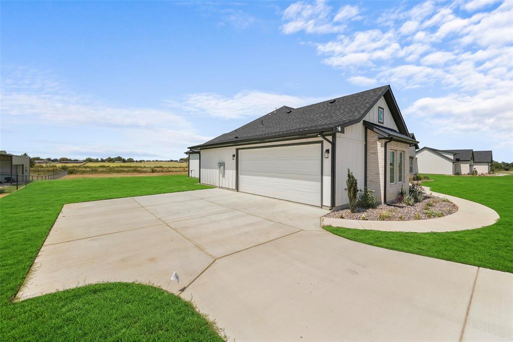 1054 Dixie Estates Way
