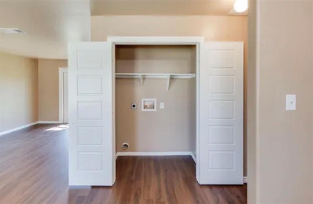 Dallas Park - Residential