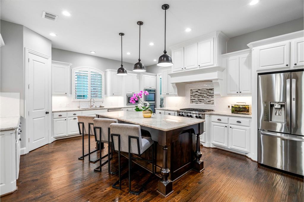 7510 Perry Drive