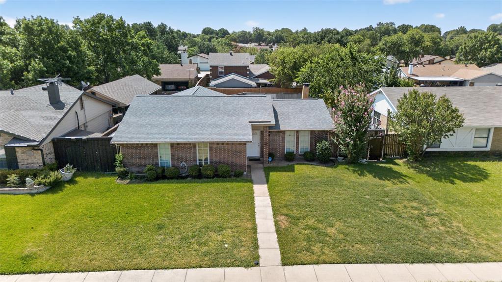 2224 Crockett Drive