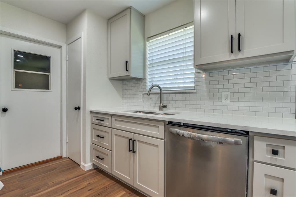 SPRING OAKS 3RD INST - Residential Lease