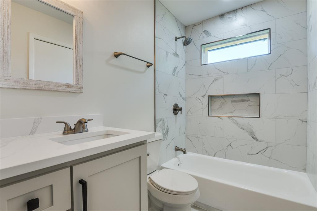 SPRING OAKS 3RD INST - Residential Lease