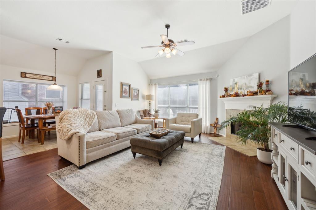 2748 Thorncreek Lane