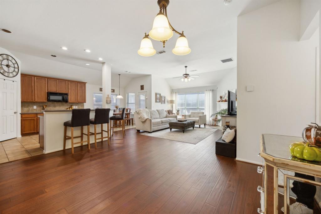 2748 Thorncreek Lane