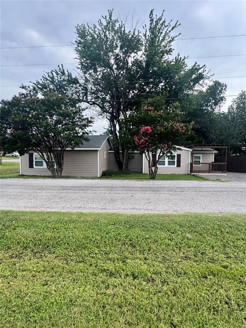 Photo of 889 Quail Creek Circle, Pottsboro, TX 75076 (MLS # 21342221)