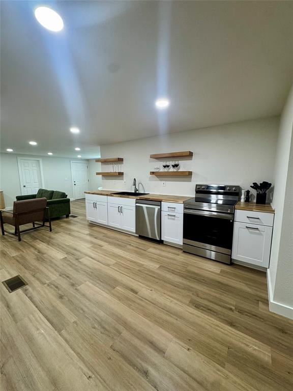 Photo of 889 Quail Creek Circle, Pottsboro, TX 75076 (MLS # 21342221)