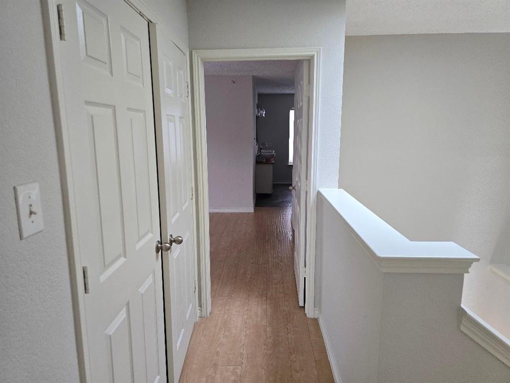 Lloyd Add Tr 8 - Residential Lease