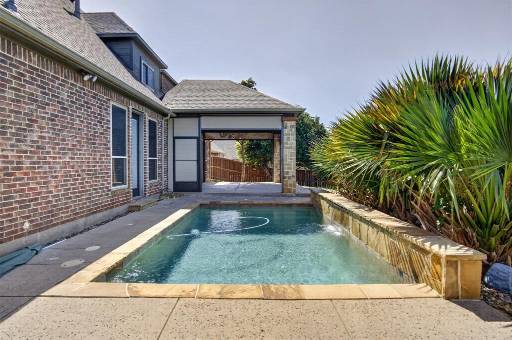 7913 Forest View Court