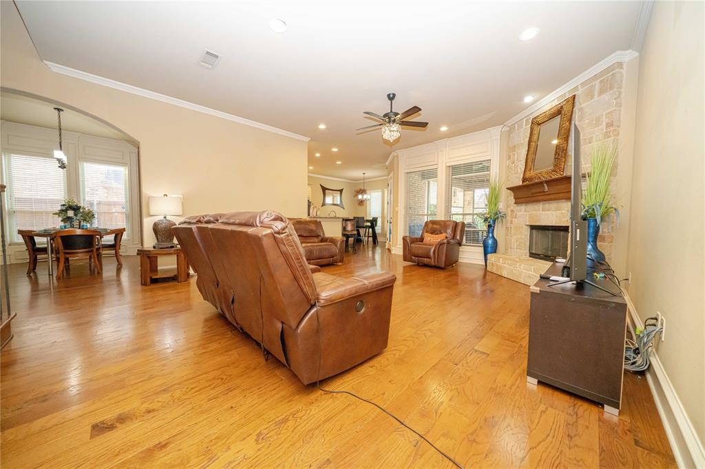 7913 Forest View Court