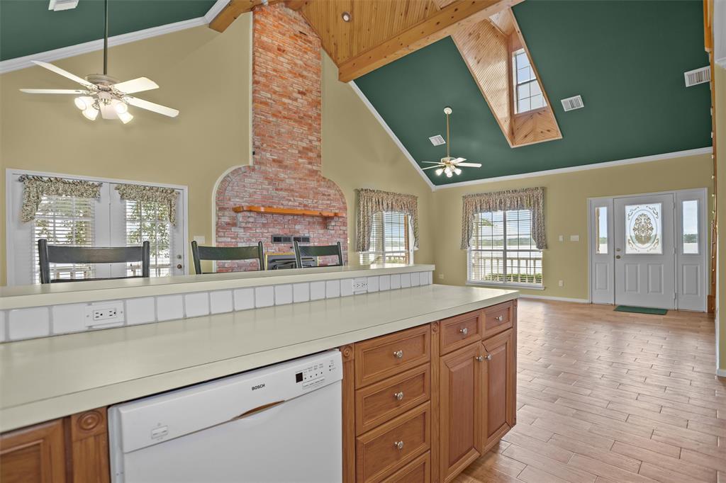 Hemphill, Texas 75959, United States, 4 Bedrooms Bedrooms, ,4 BathroomsBathrooms,Residential,Active,106661