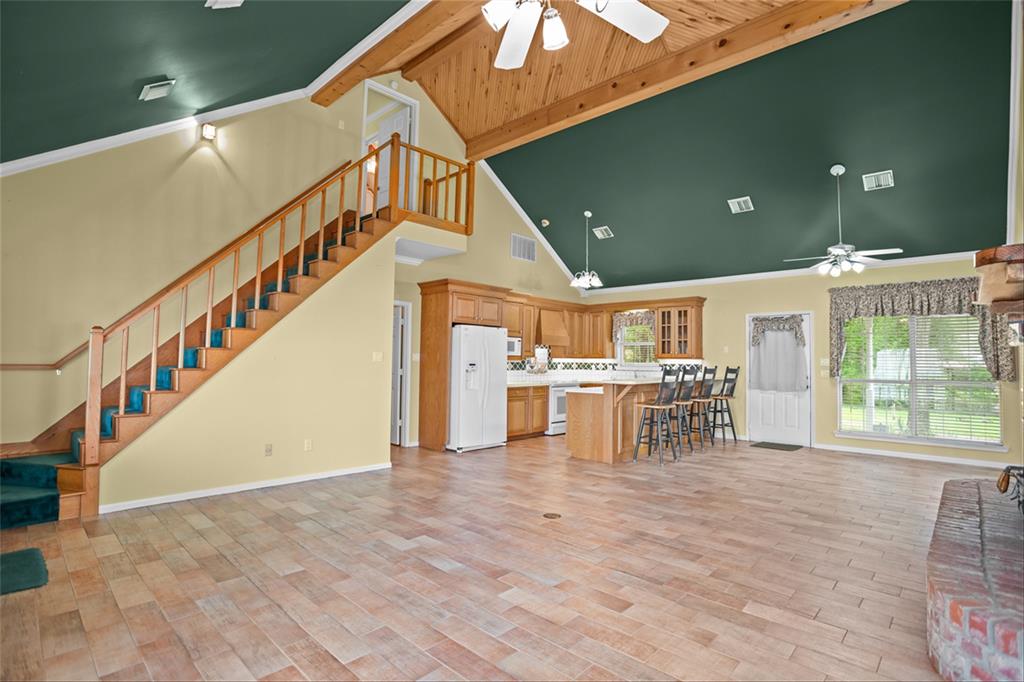 Hemphill, Texas 75959, United States, 4 Bedrooms Bedrooms, ,4 BathroomsBathrooms,Residential,Active,106661