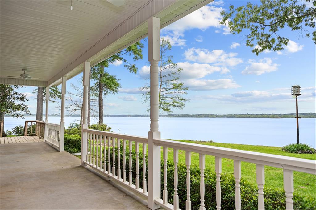 Hemphill, Texas 75959, United States, 4 Bedrooms Bedrooms, ,4 BathroomsBathrooms,Residential,Active,106661