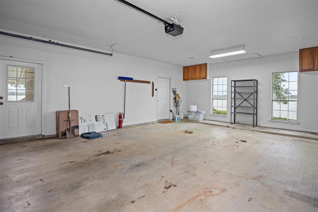 Hemphill, Texas 75959, United States, 4 Bedrooms Bedrooms, ,4 BathroomsBathrooms,Residential,Active,106661