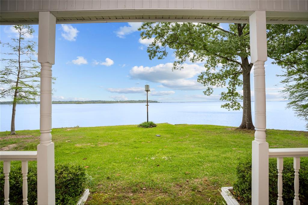 Hemphill, Texas 75959, United States, 4 Bedrooms Bedrooms, ,4 BathroomsBathrooms,Residential,Active,106661