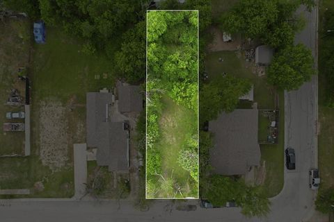 Photo of 4604 Avenue G, Fort Worth, TX 76105 (MLS # 21229389)