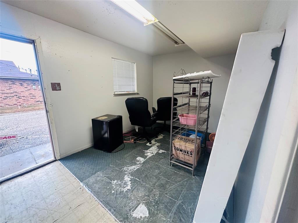 Yancys Southern Hils - Commercial Lease