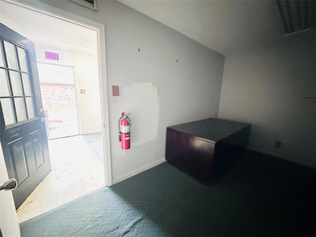 Yancys Southern Hils - Commercial Lease