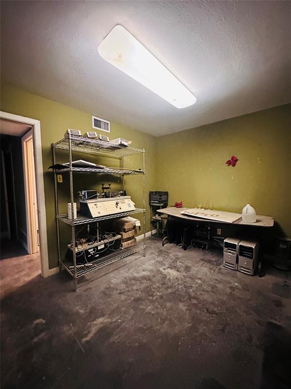 Yancys Southern Hils - Commercial Lease