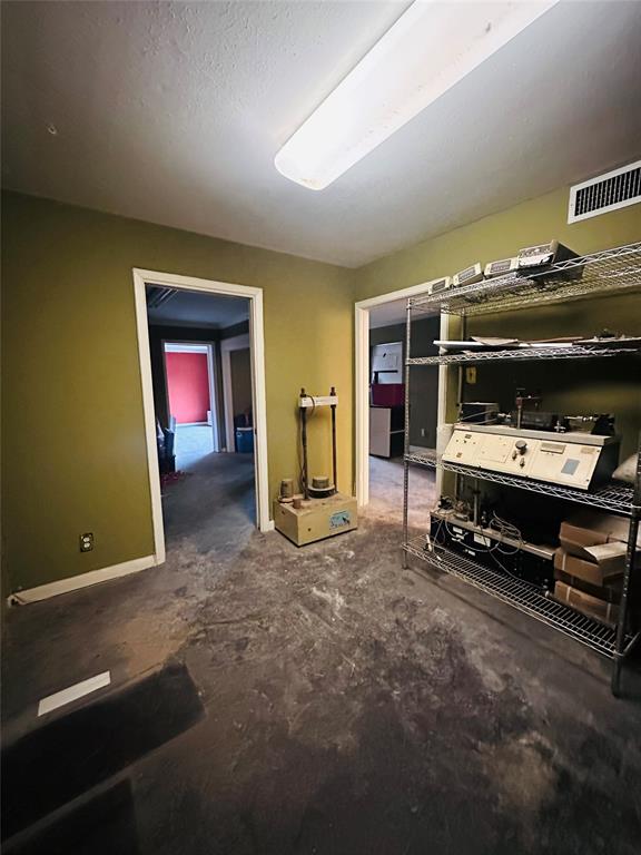 Yancys Southern Hils - Commercial Lease