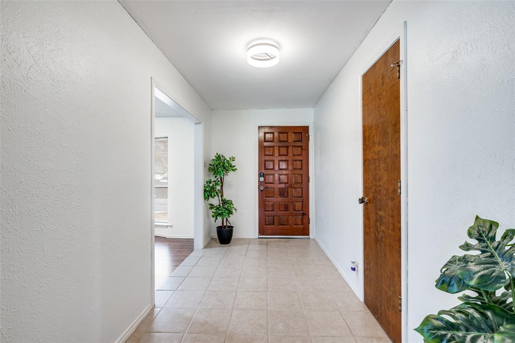 7505 Mapleleaf Drive