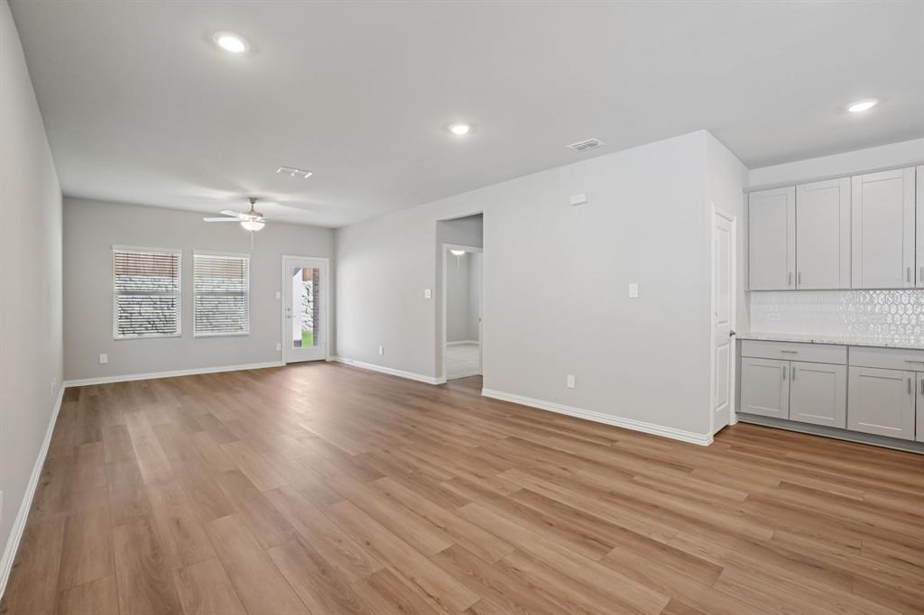 Lakehaven - Residential