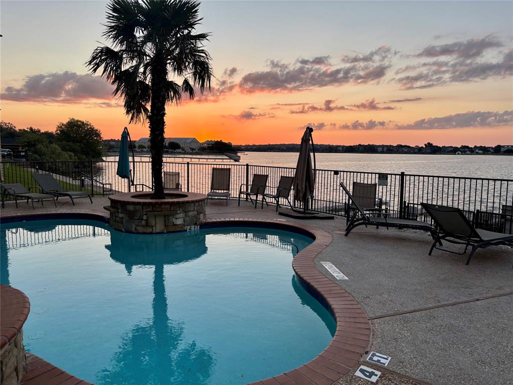 The Lodge Of Granbury - Residential