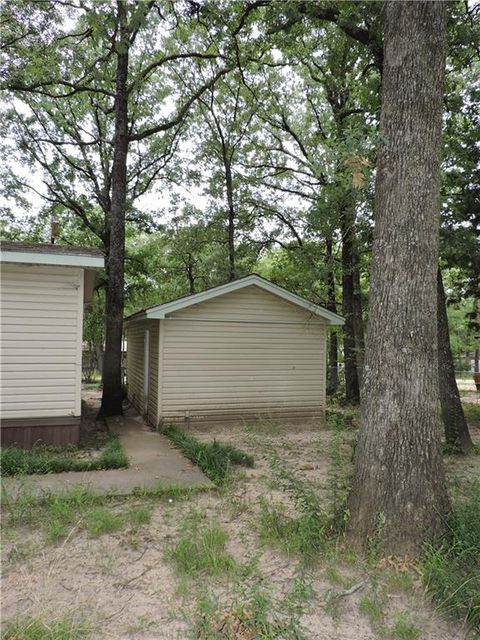A home in Mabank